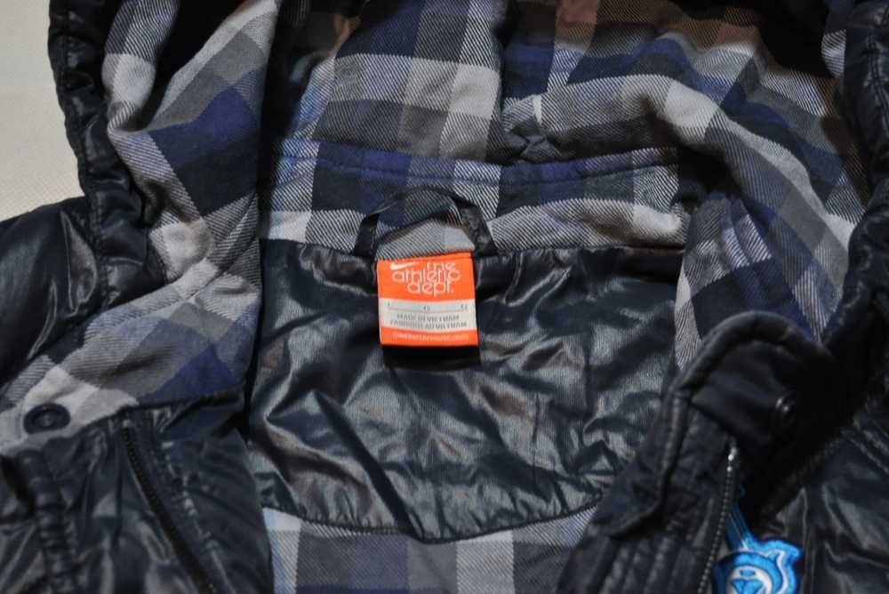 NIKE ATHL DEPT L damska kurtka bejsbolówka z kapturem sz1v