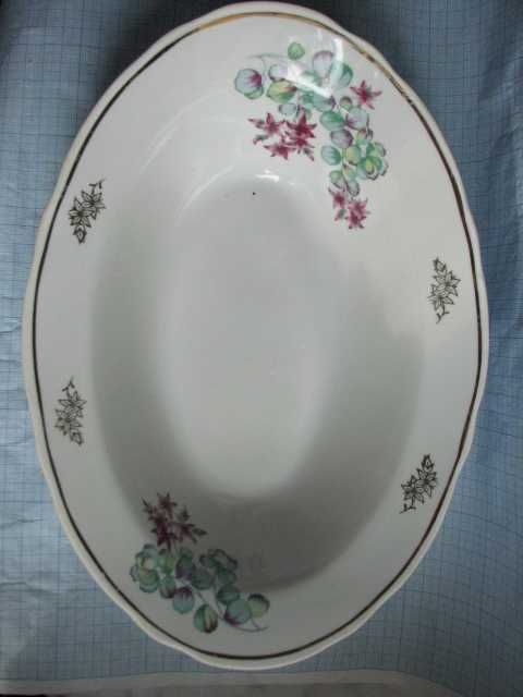 Набор тарелок и блюдо Коростень