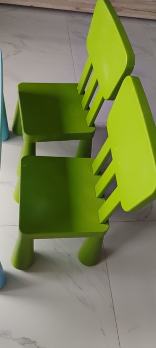 Stolik +krzesełka mamut Ikea