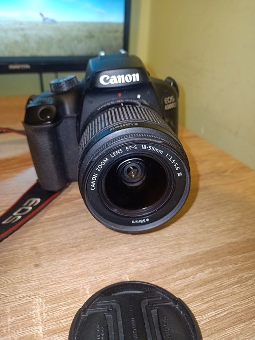 Canon eos 4000d lustrzanka