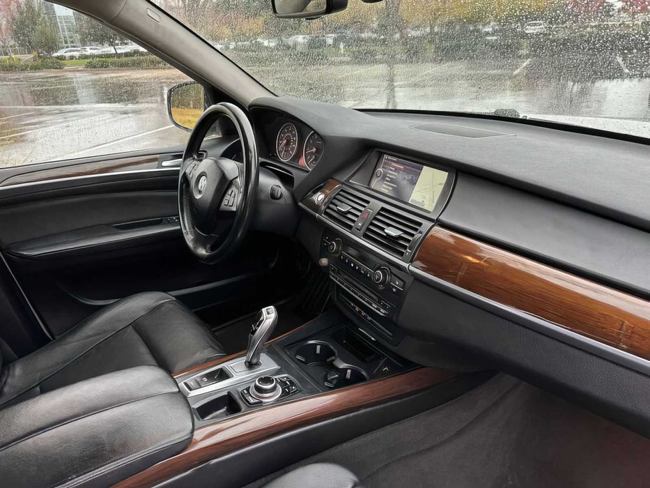 BMW X5 xDrive35i      2013