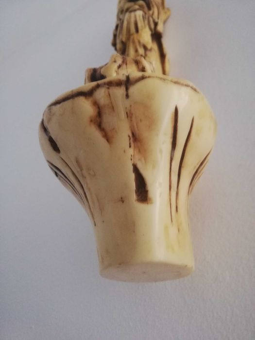 Máscara africana antiga, porta vela, por apenas 15 euros