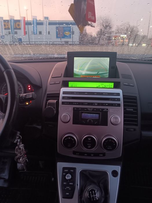 Mazda 5   2.0 LPG..