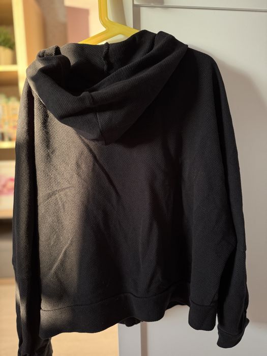 Czarna rozpinana bluza Coccodrillo czarna z kapturem