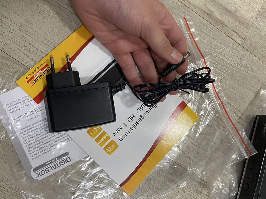 Продам тюнер IMPERIAL HD 1 basic.