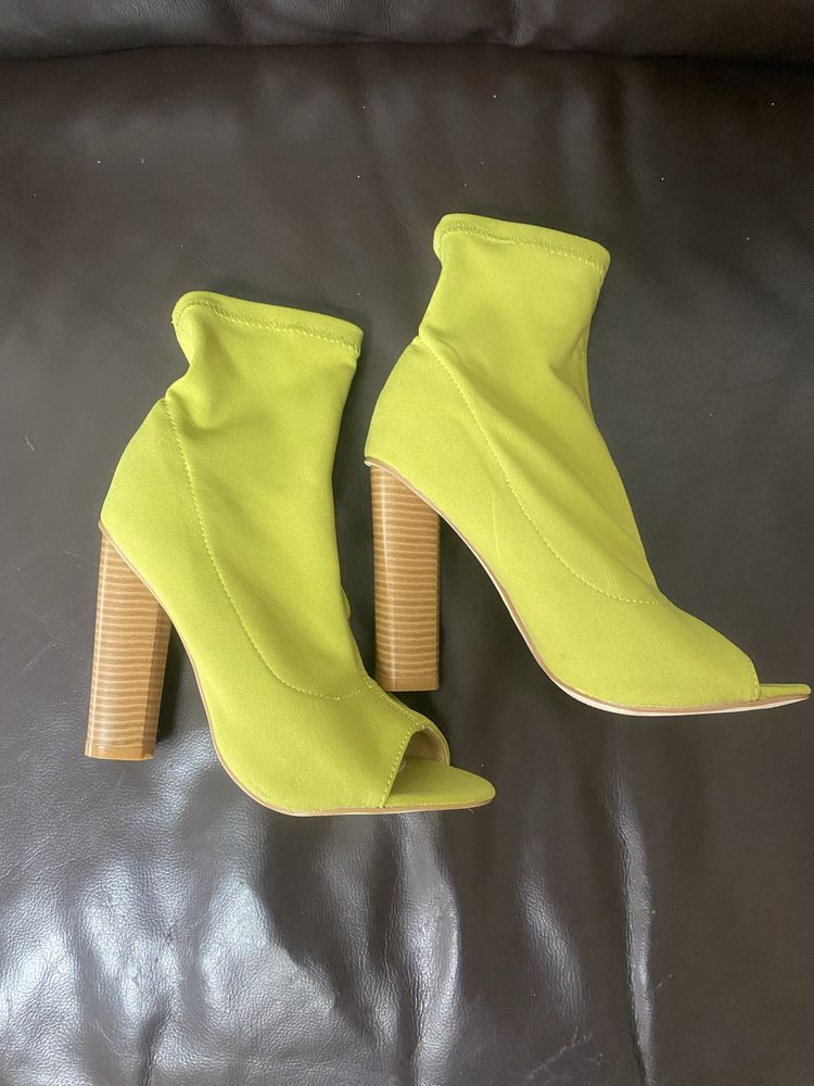 Bota Salto alto tipo meia T36 Verde