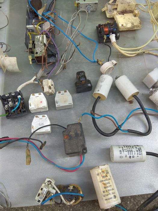 Реле,регулятор до холодильника