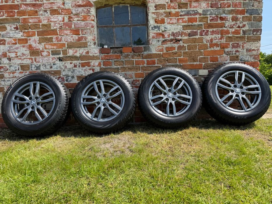 Felgi aluminiowe Mitsubishi wraz z oponami 17”