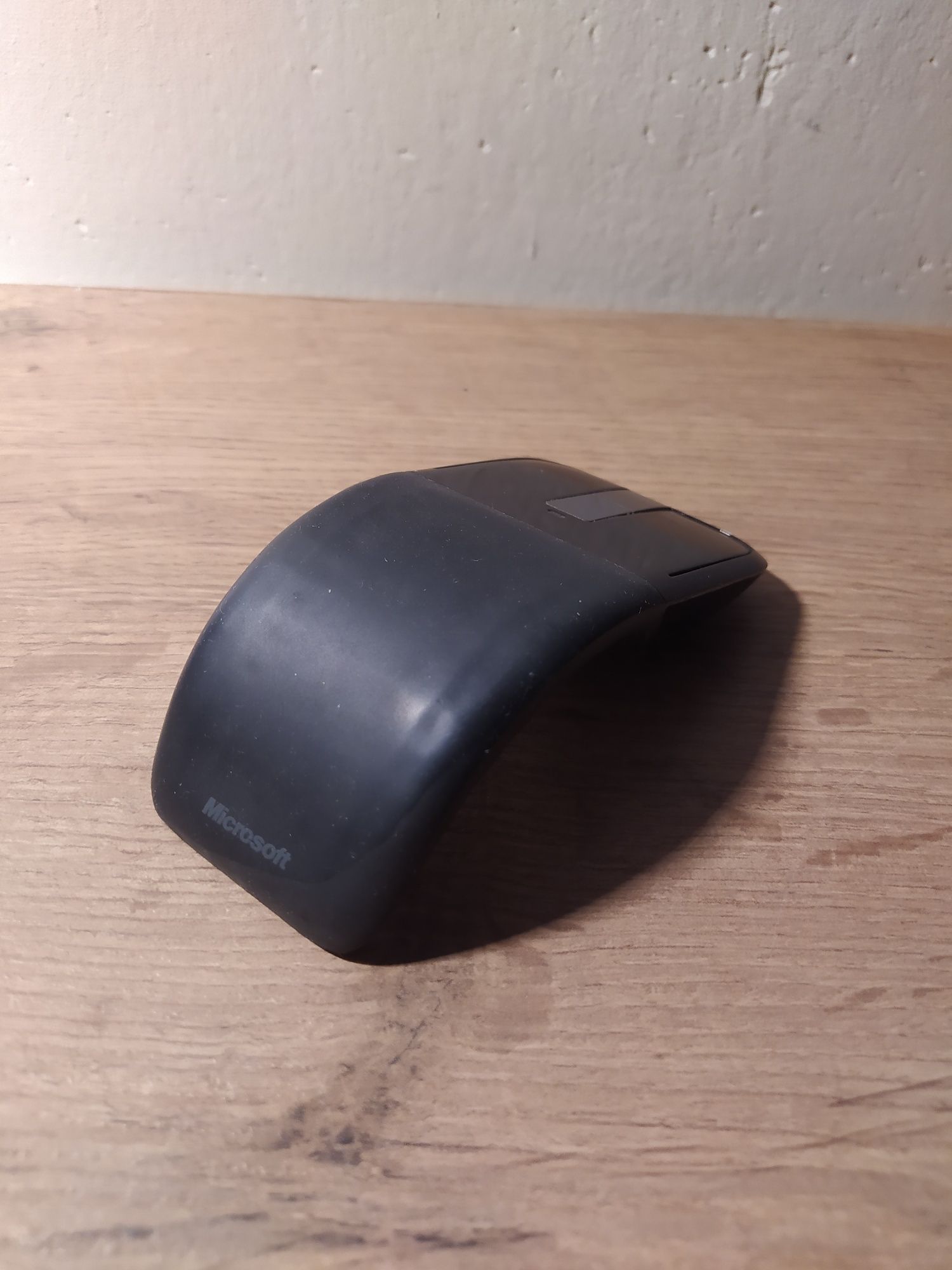 Myszka bezprzewodowa Microsoft Arc Touch RVF-00056 sensor BlueTrack