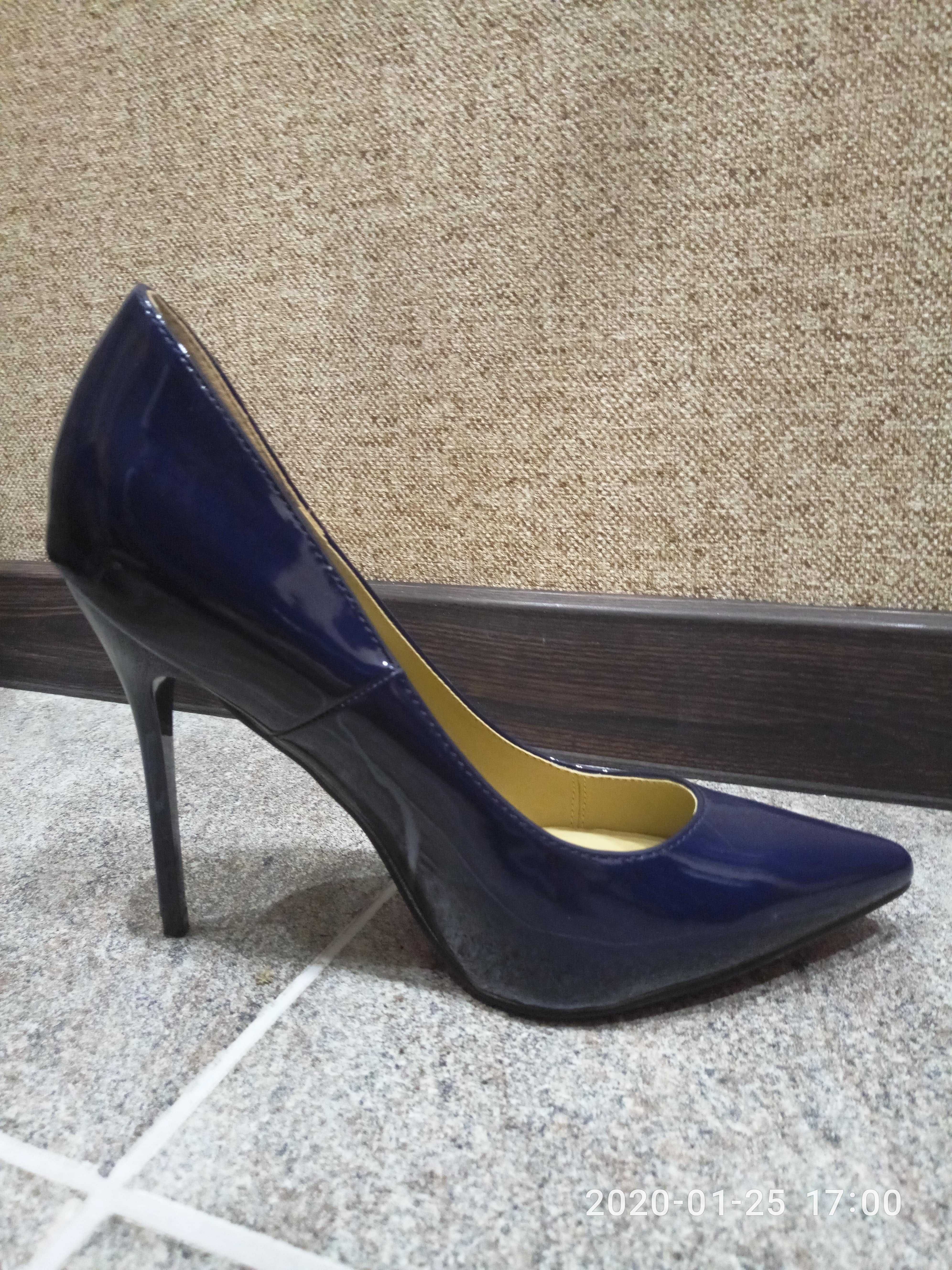 Туфли лодочки на шпильке Erra Ladies Shoes темно-синие р.39 новые
