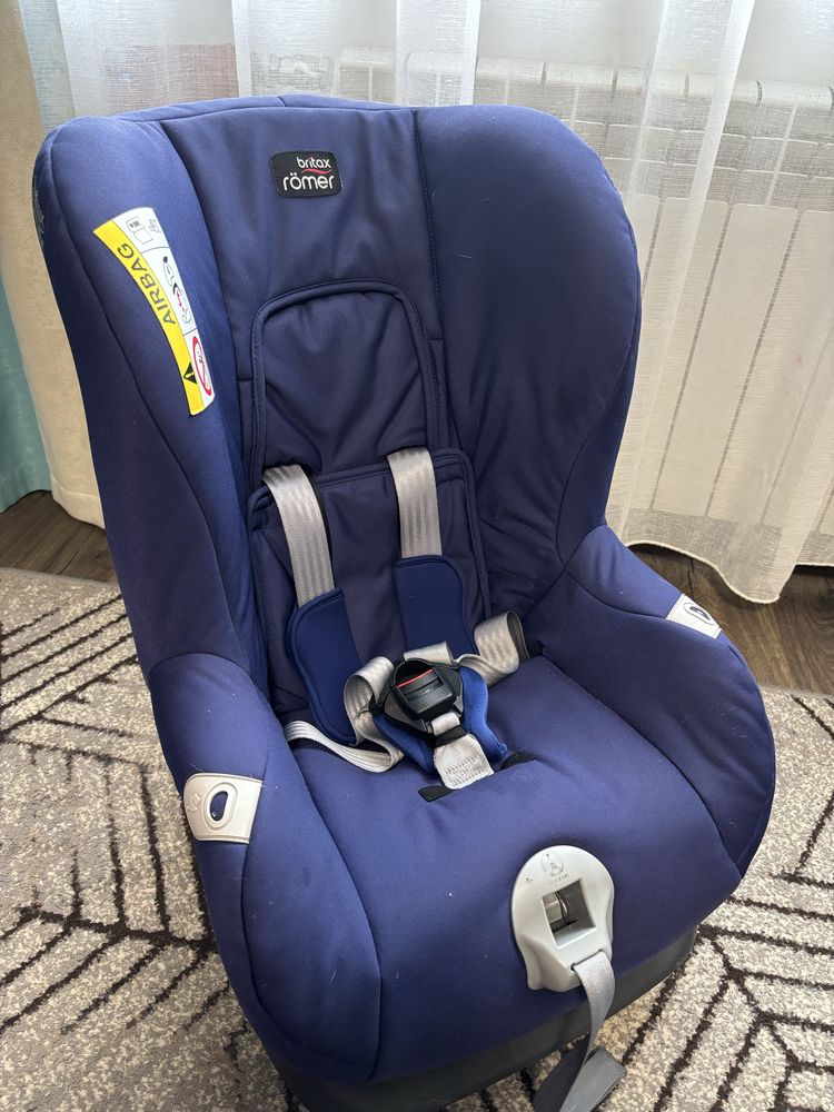 Продам автокрісло britax