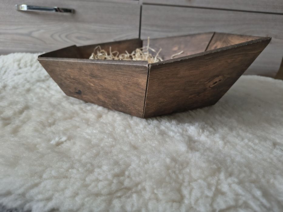 Podstawa baza kosz koszyk z siankiem na prezent lub do dekoracji