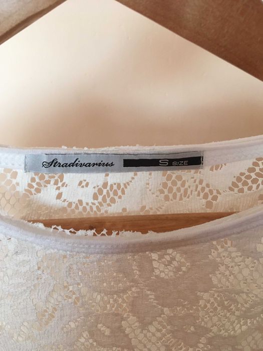 Bluzka z koronki Stradivarius roz. S