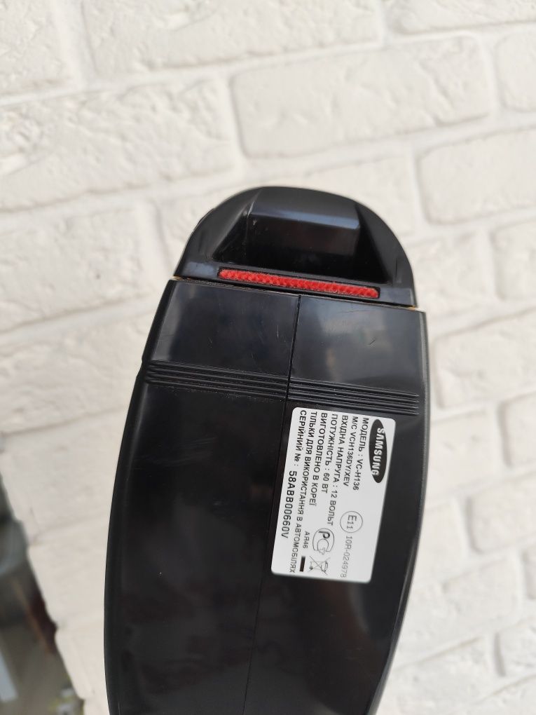 Автомобільний пилосос SAMSUNG VCH136DY