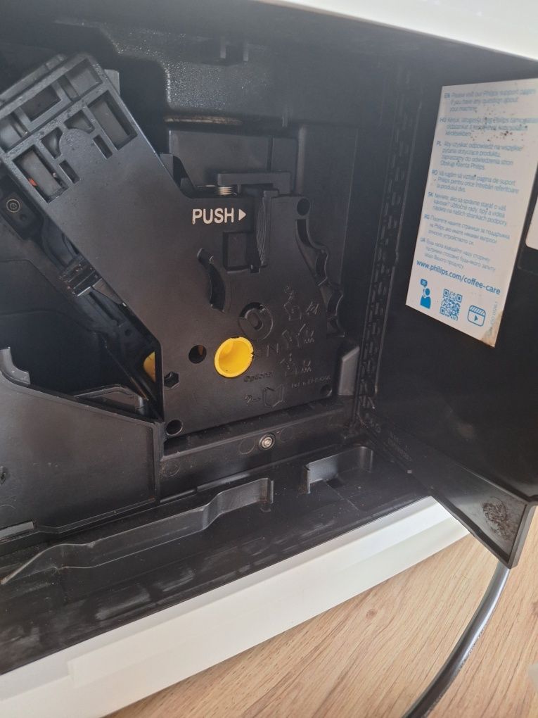 Ekspres Philips Latte Go EP3243