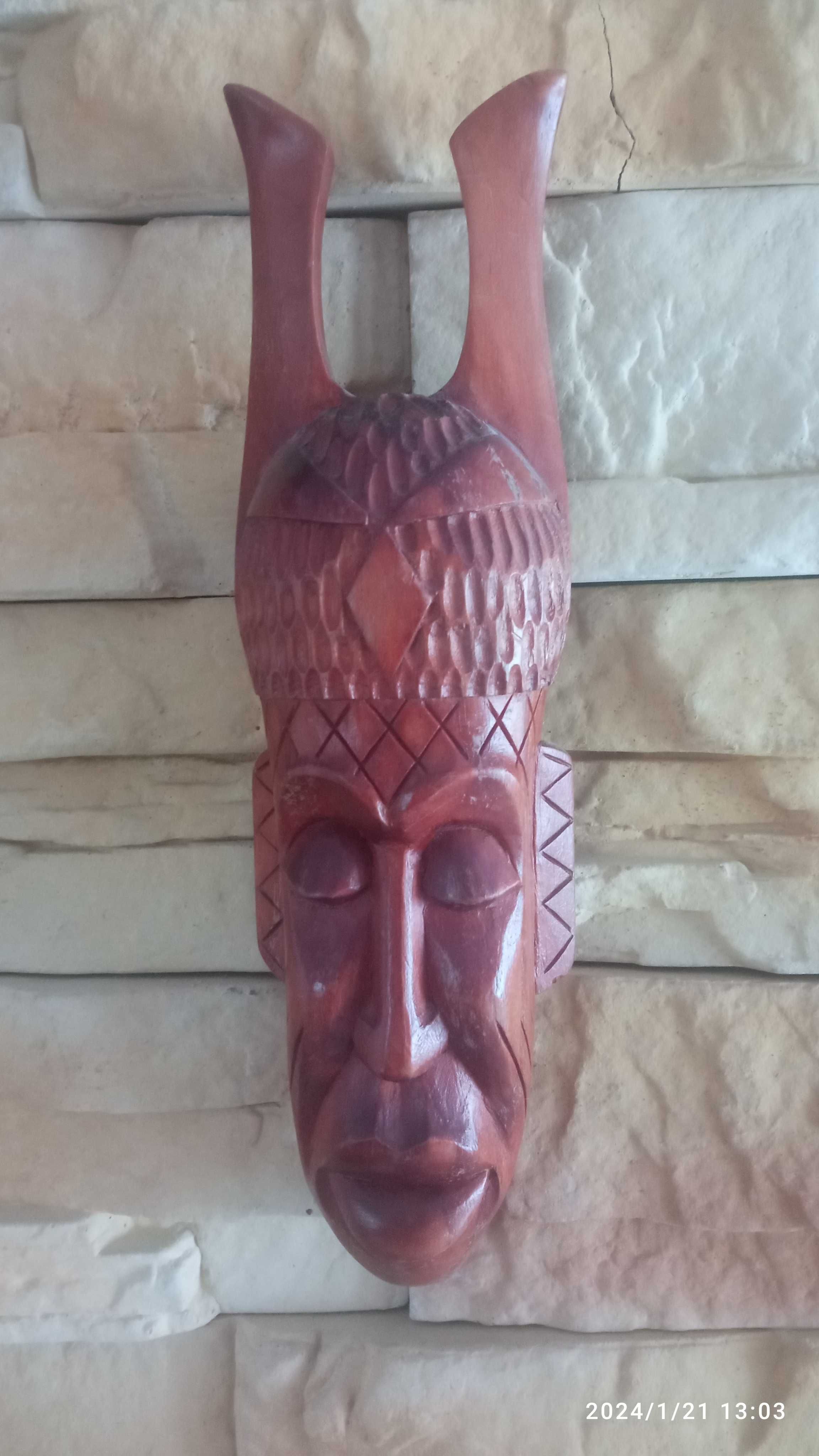 Maski afrykańskie z drewna 2 sztuki