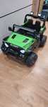 Elektryczny samochod jeep