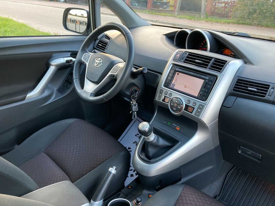 TOYOTA VERSO* 1.8 147KM* 10.2011r* 147.457km!! SERWIS*KAMERA*NAVI*