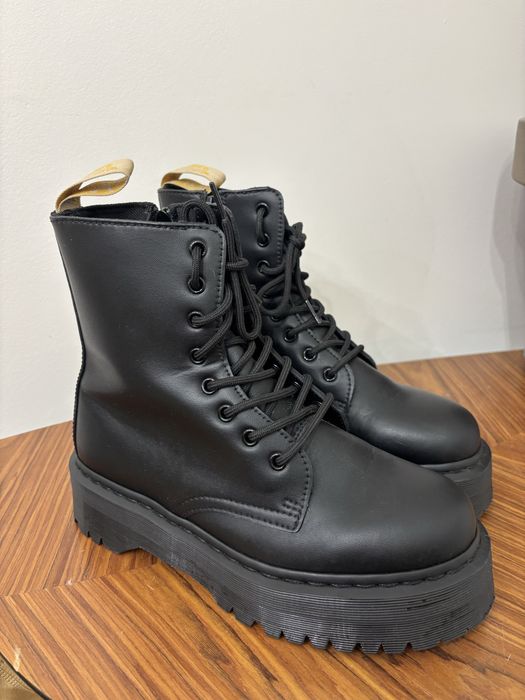 Buty dr. Martens jadon