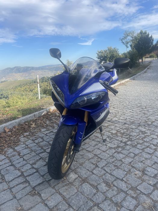 Yamaha yzf r1 como nova e cor rara