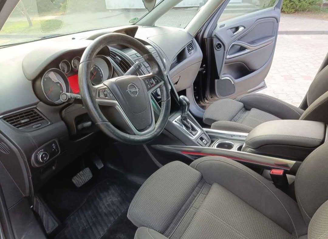 Opel zafira bogata wersja automat 7 osobowy tempomat opc line navi