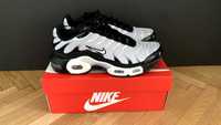 NIKE AIR MAX PLUS GS  (black white metallic silver) - size 40 - NEW