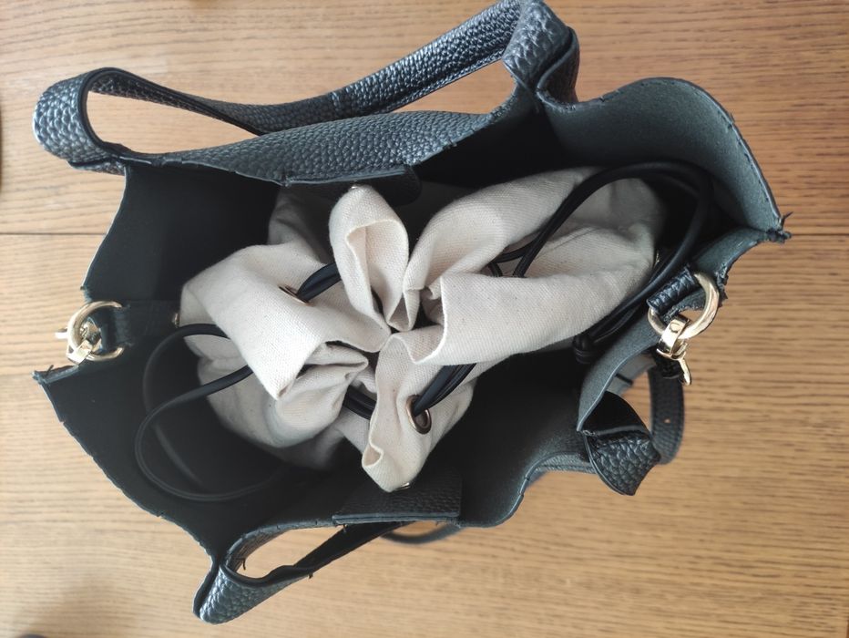 Torebka Medicine czarna eko skóra do ręki na ramię