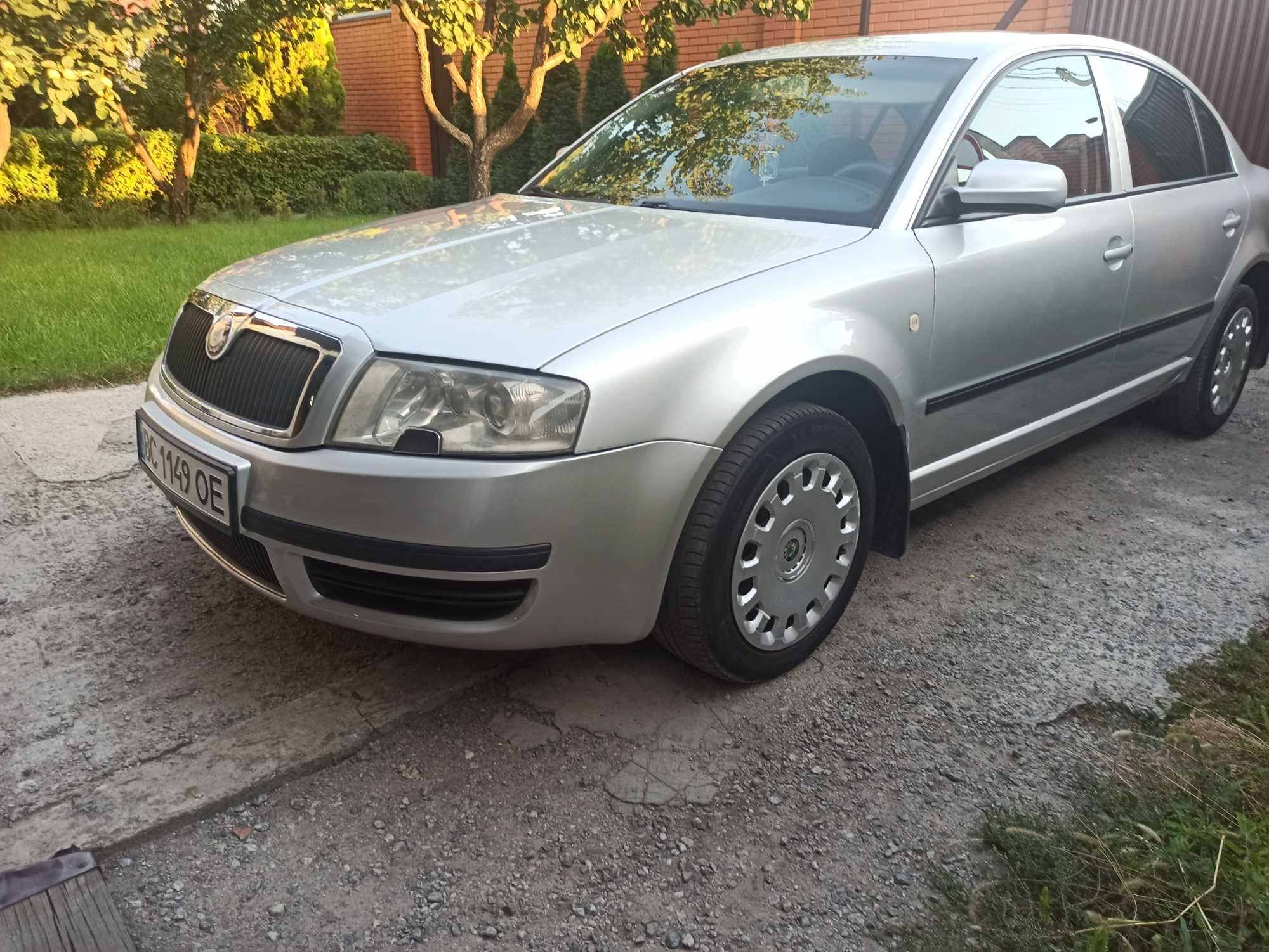 Skoda Superb 1 седан