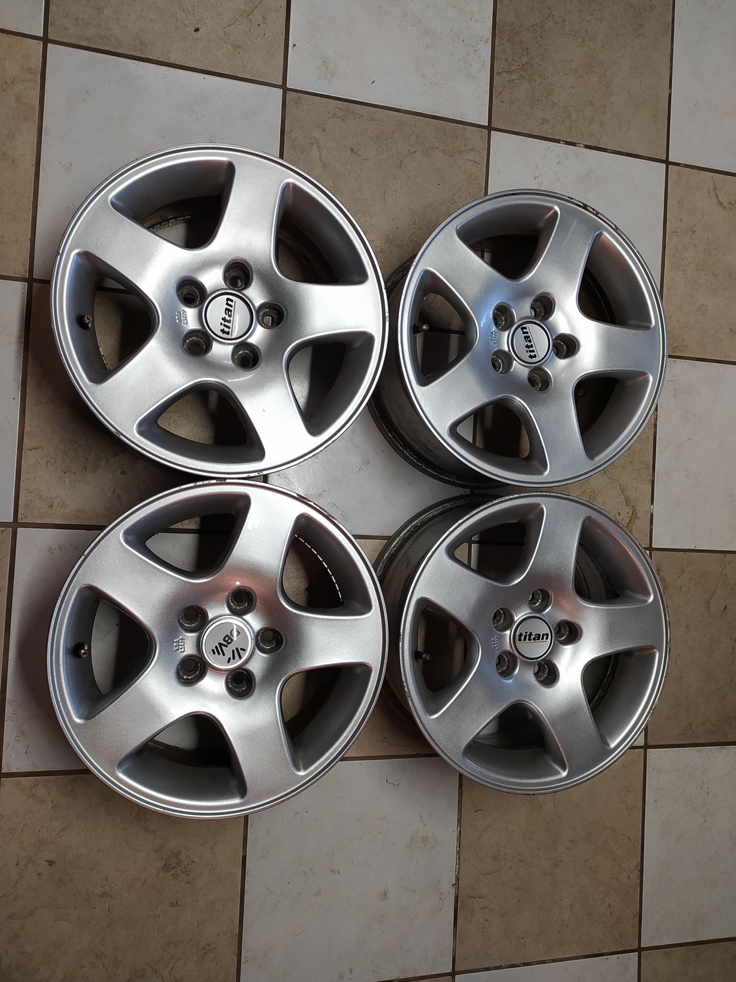 Felgi aluminiowe 15" 5x112 ET 35 Volkswagen Touran/ Audi/Skoda