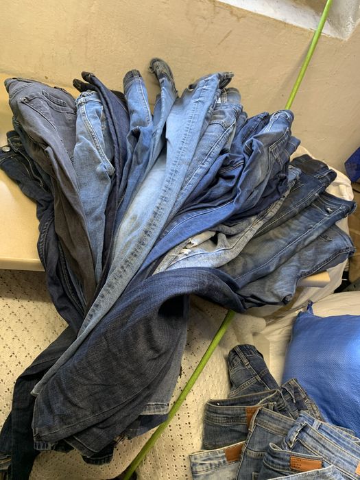 Spodnie jeans markowe para 20 pln hurt odzież używana