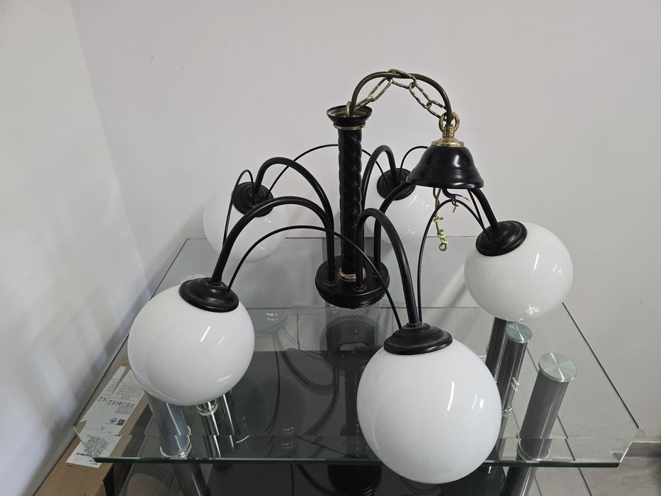 Lampa kule sufitowa