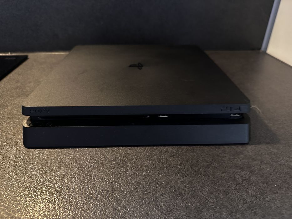 Sony PlayStation slim 4 500gb