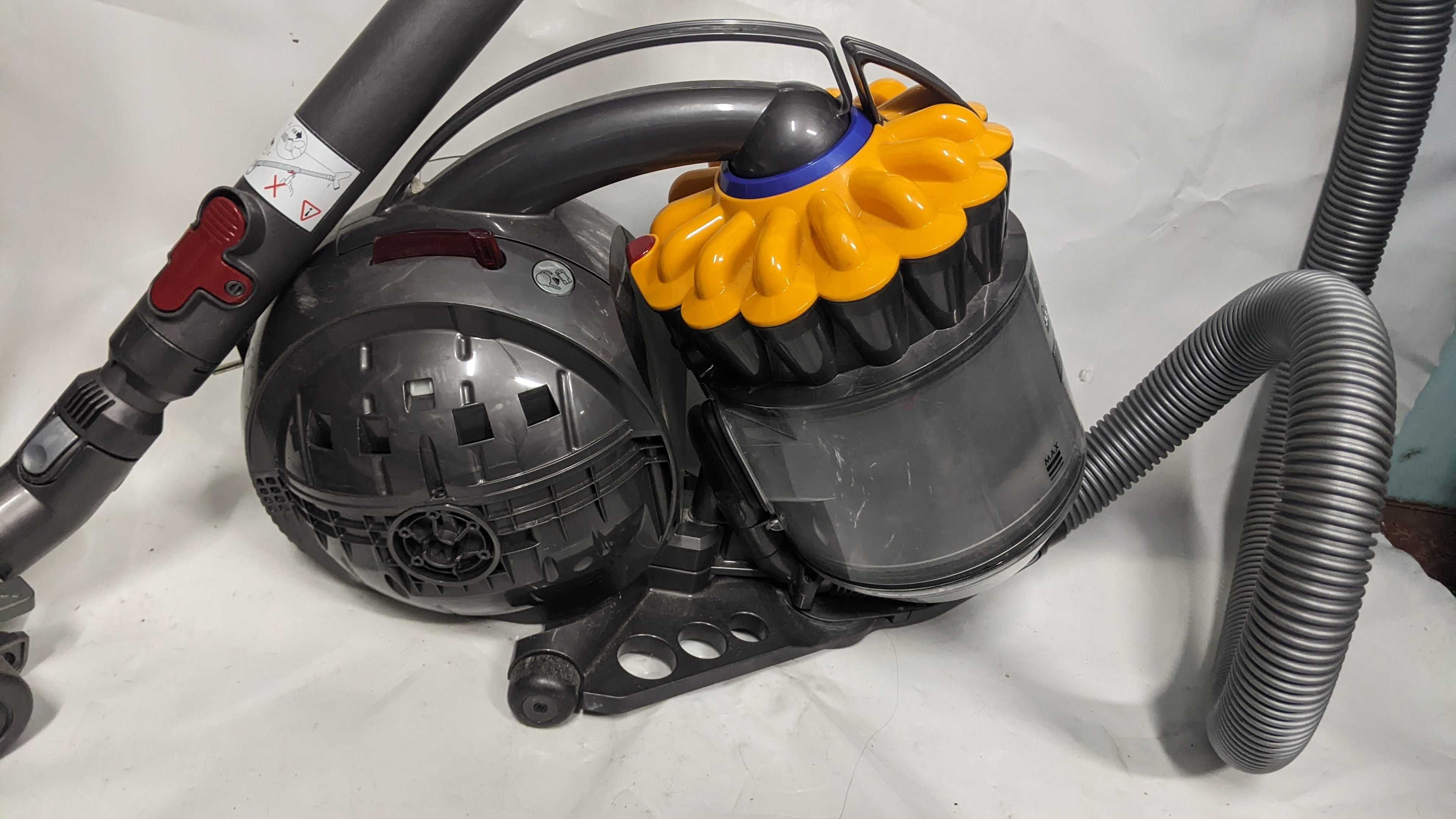 Пилосос Dyson DC33c Pro