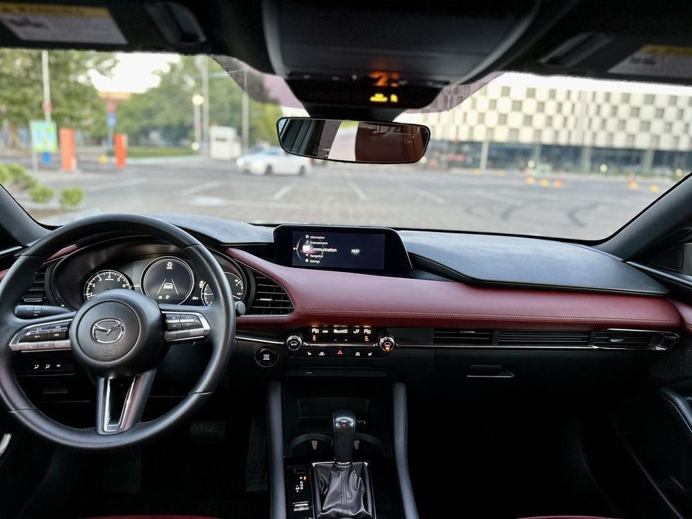 Mazda 3 Premium AWD