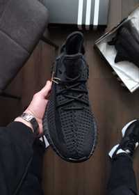 Чорні кросівки Adidas Yeezy Boost 350 Black