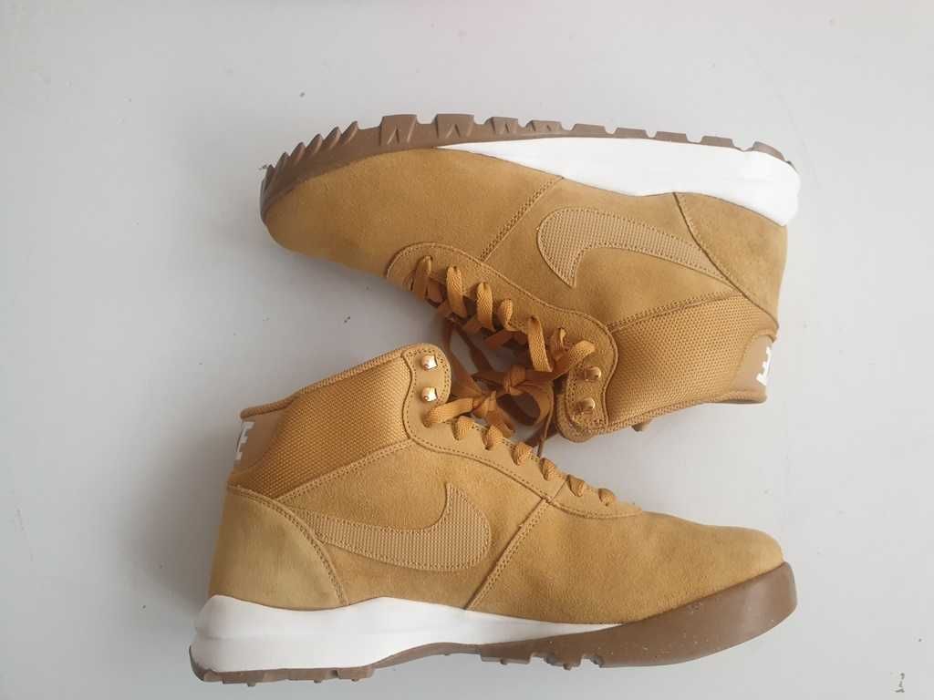 Buty zimowe trekkingowe NIKE HOODLAND SUEDE 46