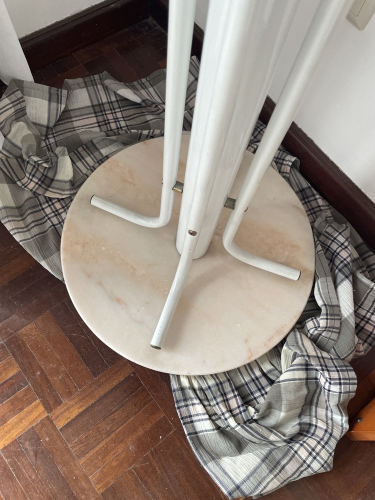Cabide de Pe para Pendurar Roupa - Branco