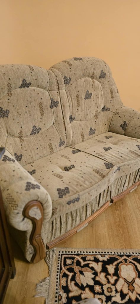 Komplet wypoczynkowy - sofa i dwa fotele