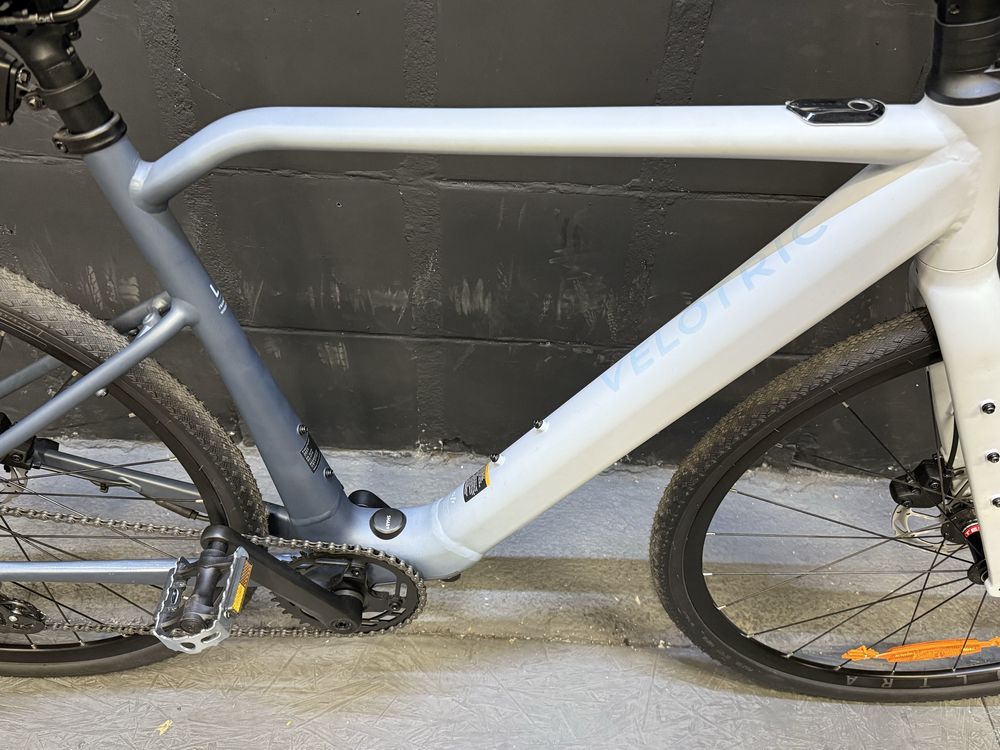 Nowy rower miejski elektryczny Velotric T1 Shimano 51 cm Urban Bikes