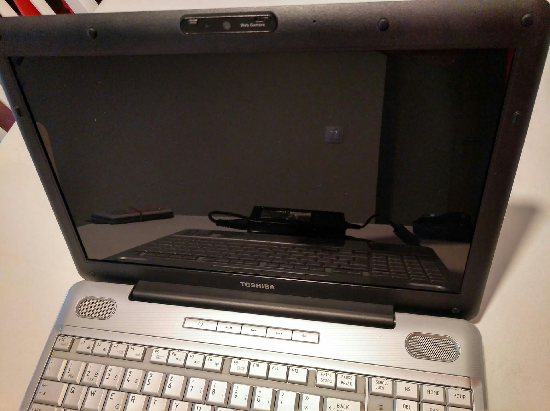 PC portátil Toshiba Satéllite L500D-116