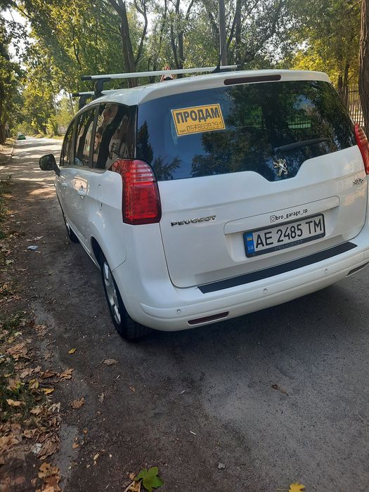 Продам Peugeot 5008