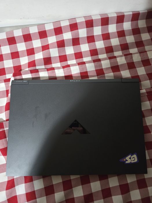 Portátil gamer victus