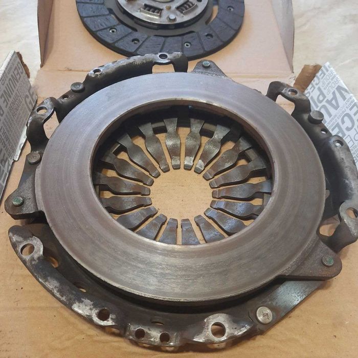 Комплект зчеплення renault dokker, renault VALEO 826812 302052307R