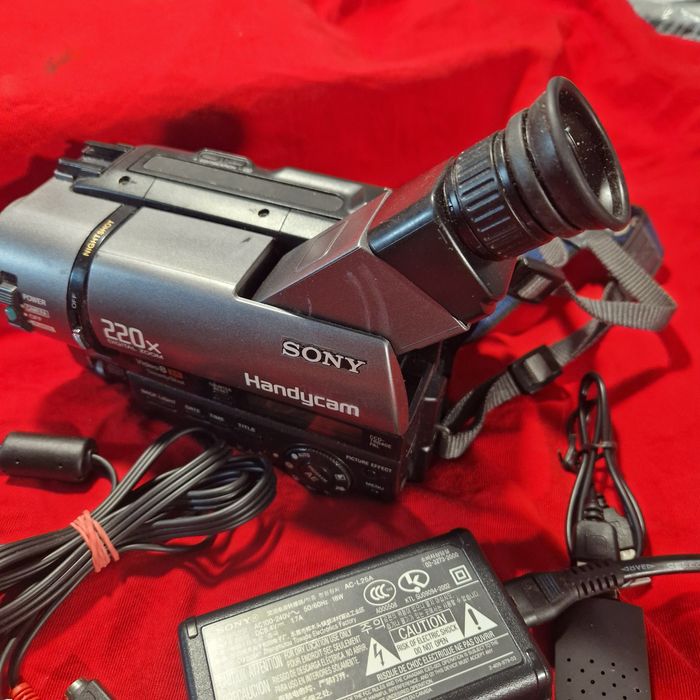 Відеокамери Sony Mini dv dcr-hc94 та 8мм Соні  CCD- TR640E