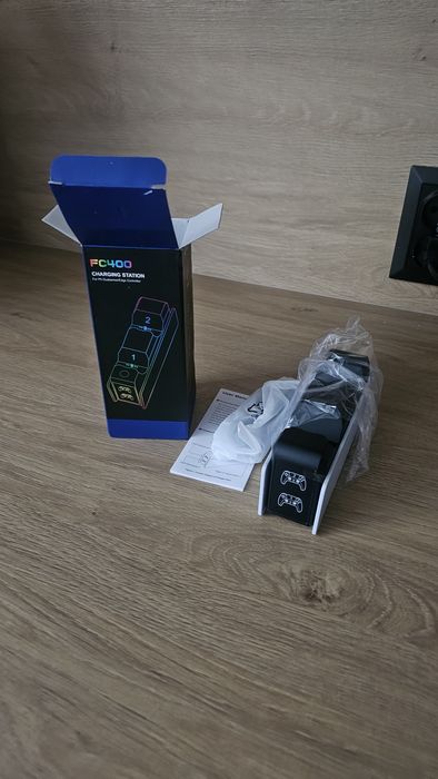 Stacja dokujaca ładowarka na 2 pady do playstation 5