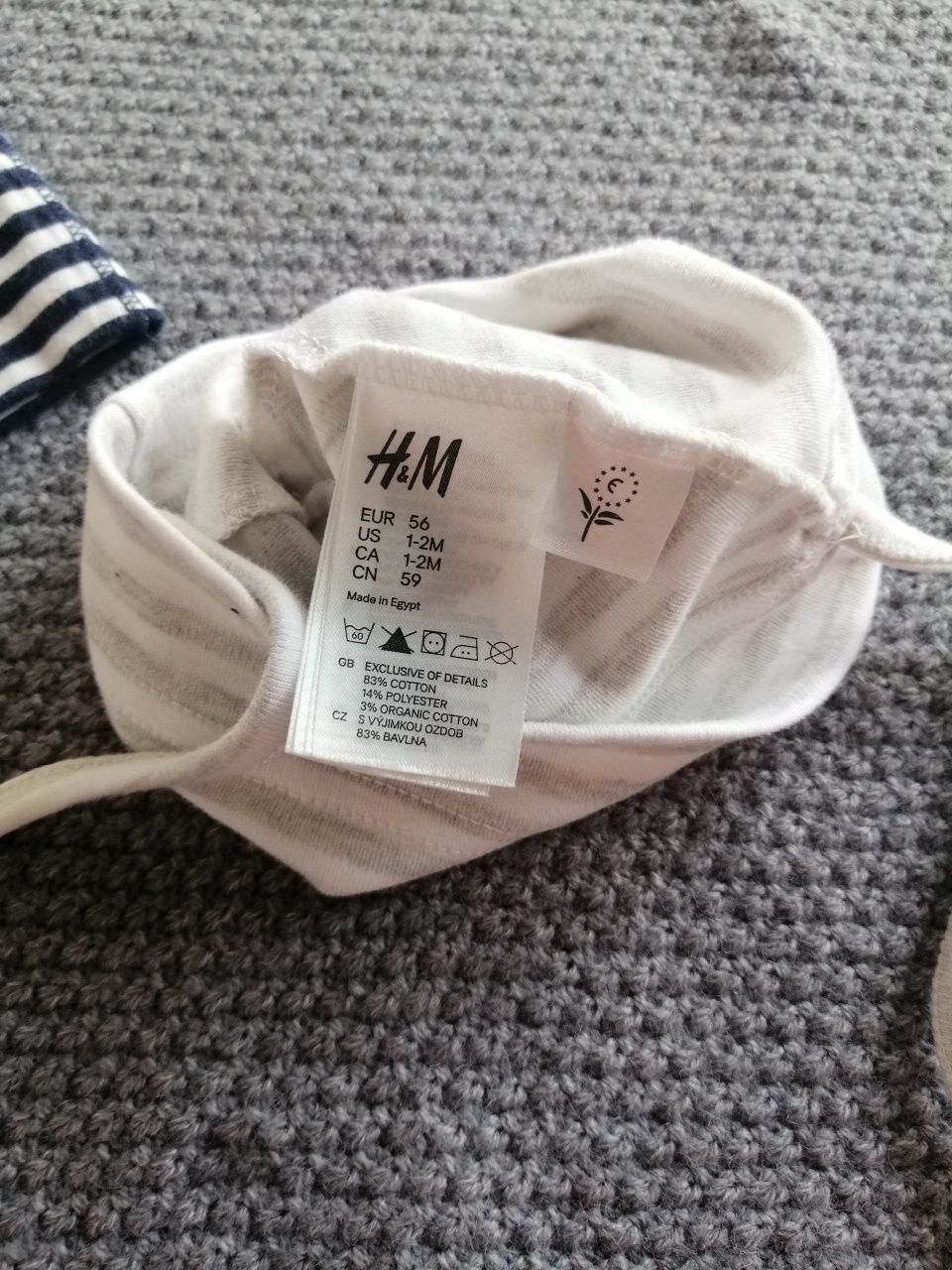 Czapka niemowlęca wiązana H&M