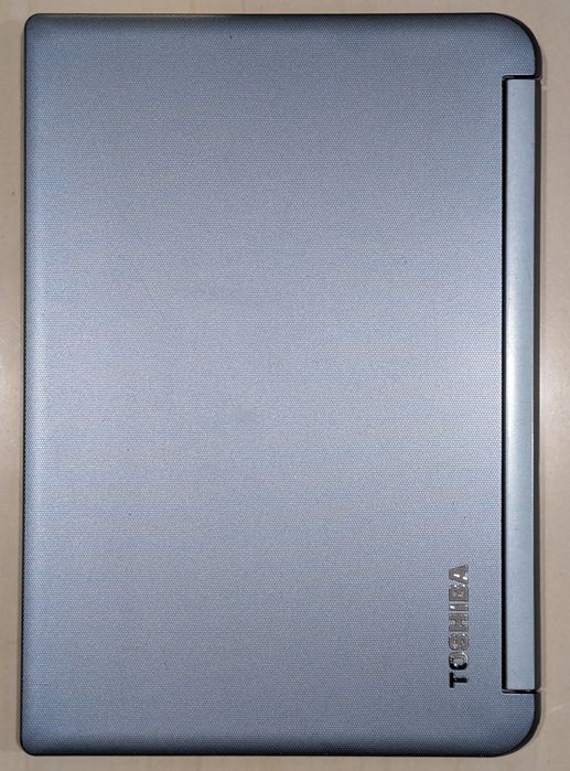 laptop TOSHIBA U940-100  Intel core i3 / 4GB ram / 500GB HDD / Windows