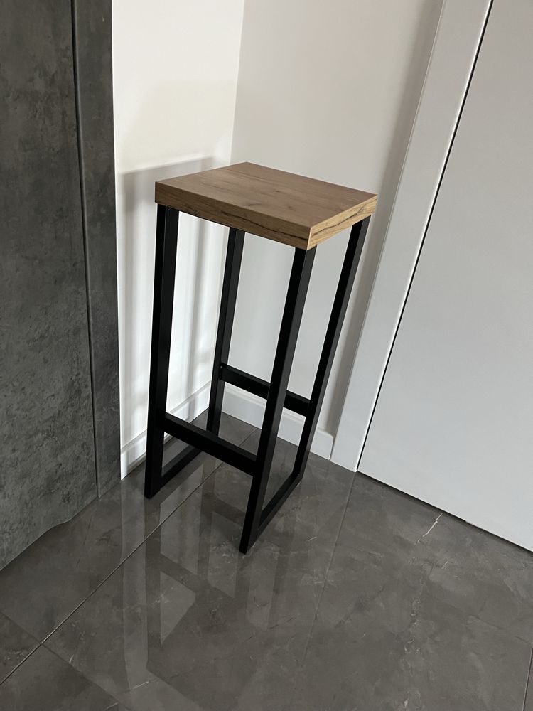 Hoker stołek barowy taboret kwietnik krzesło loftowy dąb craft złoty