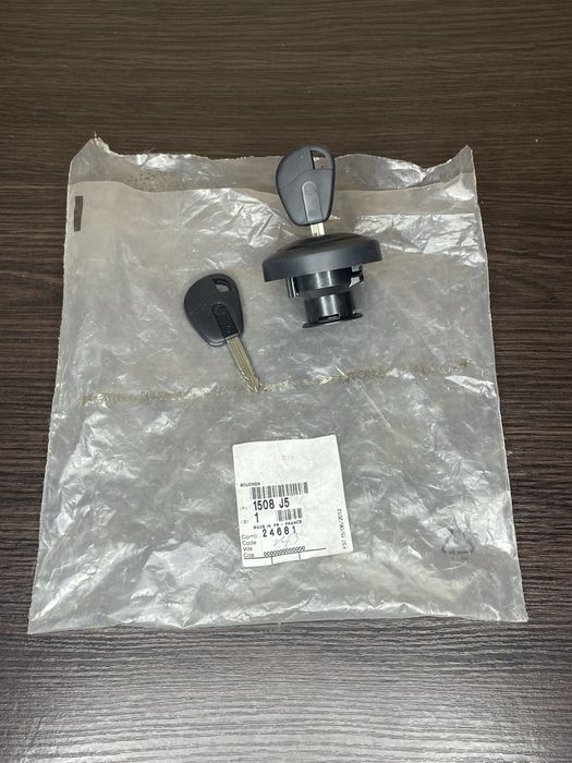 Кришка бензобаку Peugeot/Citroen