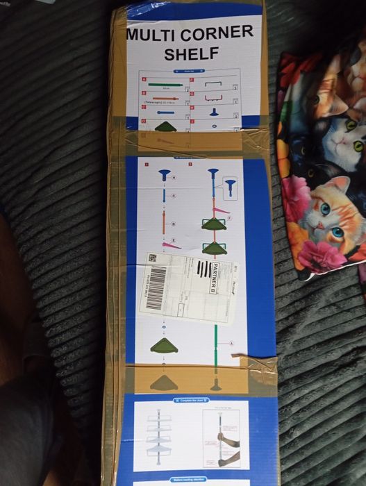 Półka narożna do  pod sufit